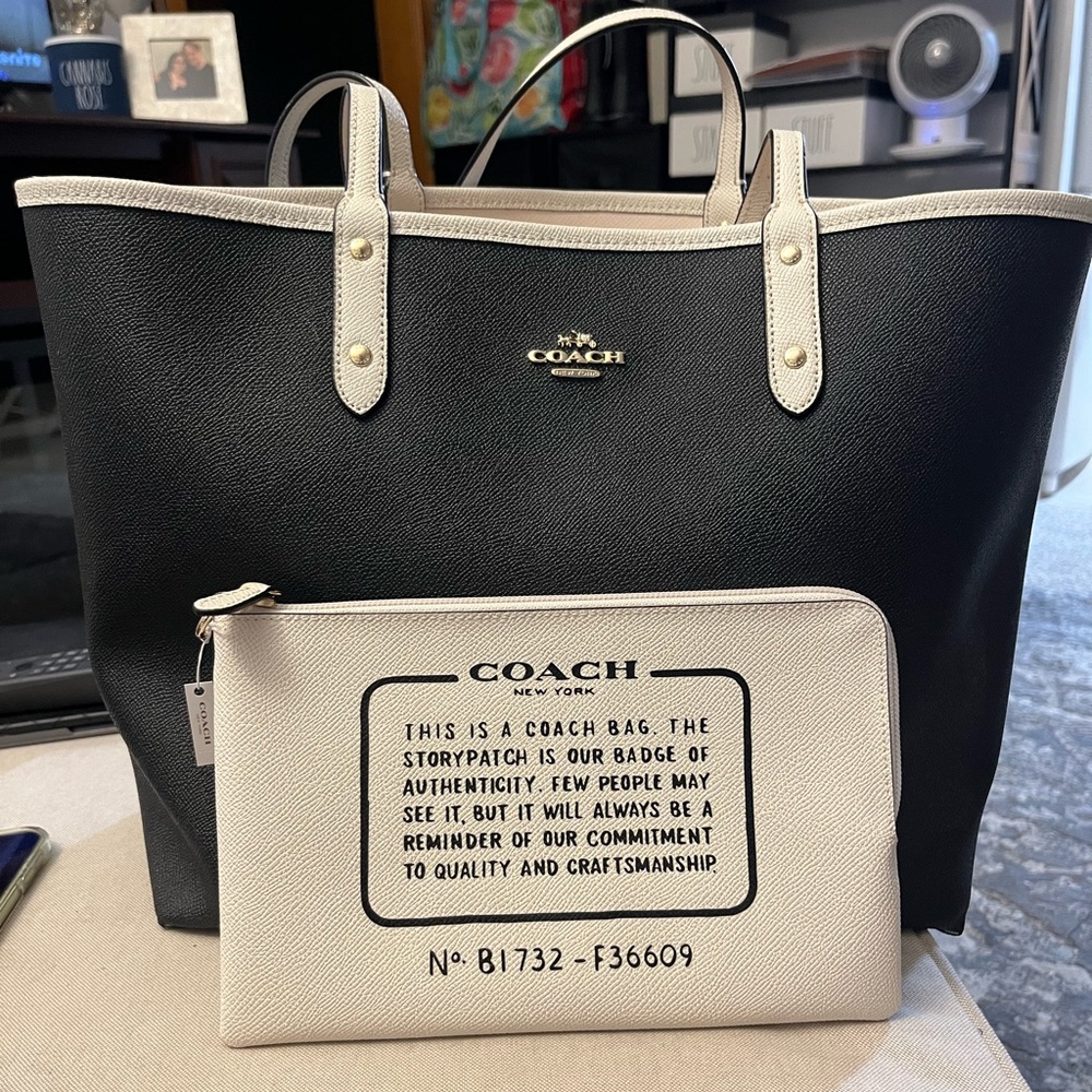 BNWOT Coach Reversible Tote w/pouch- Black/Cream